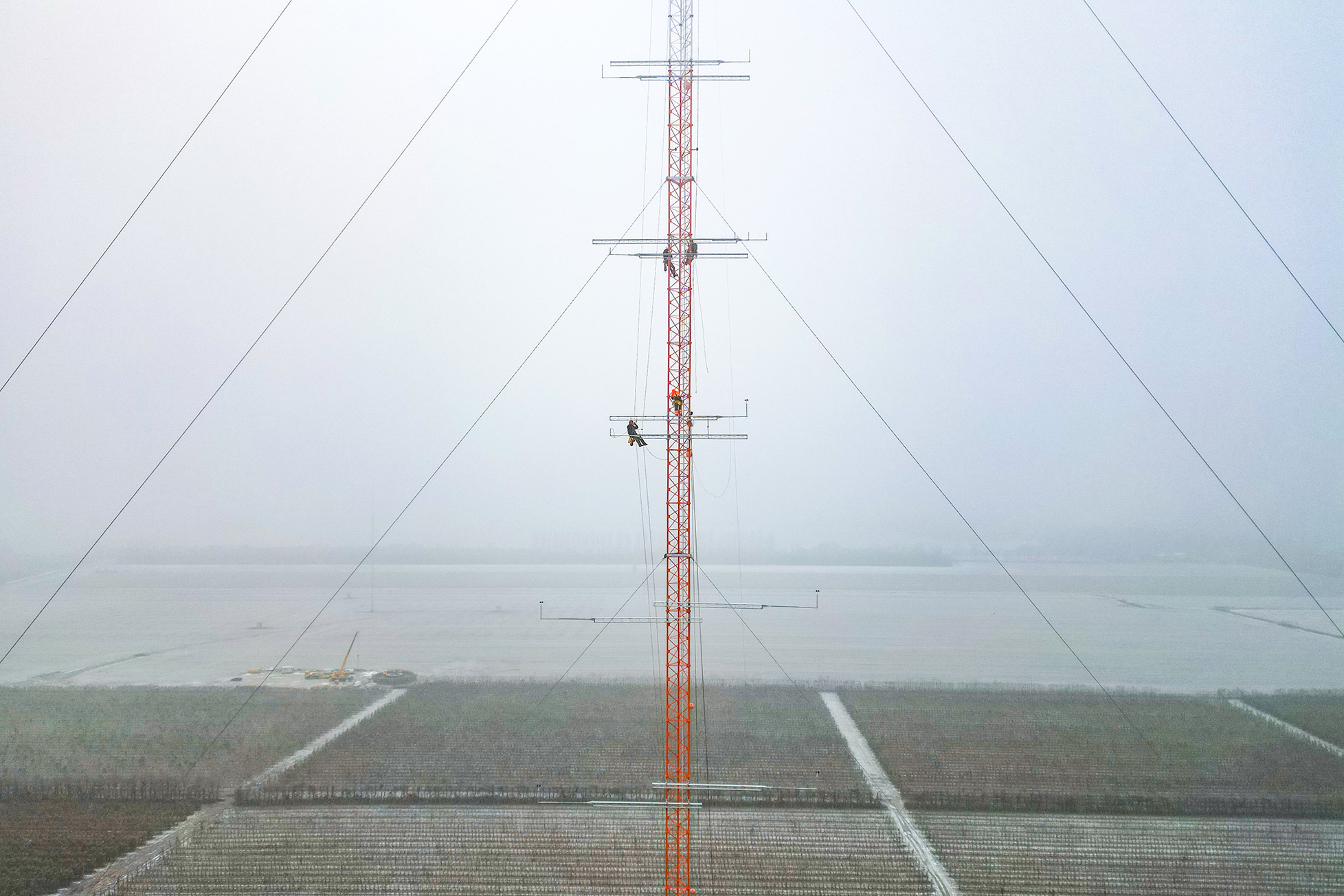 Kletterer im Messmast